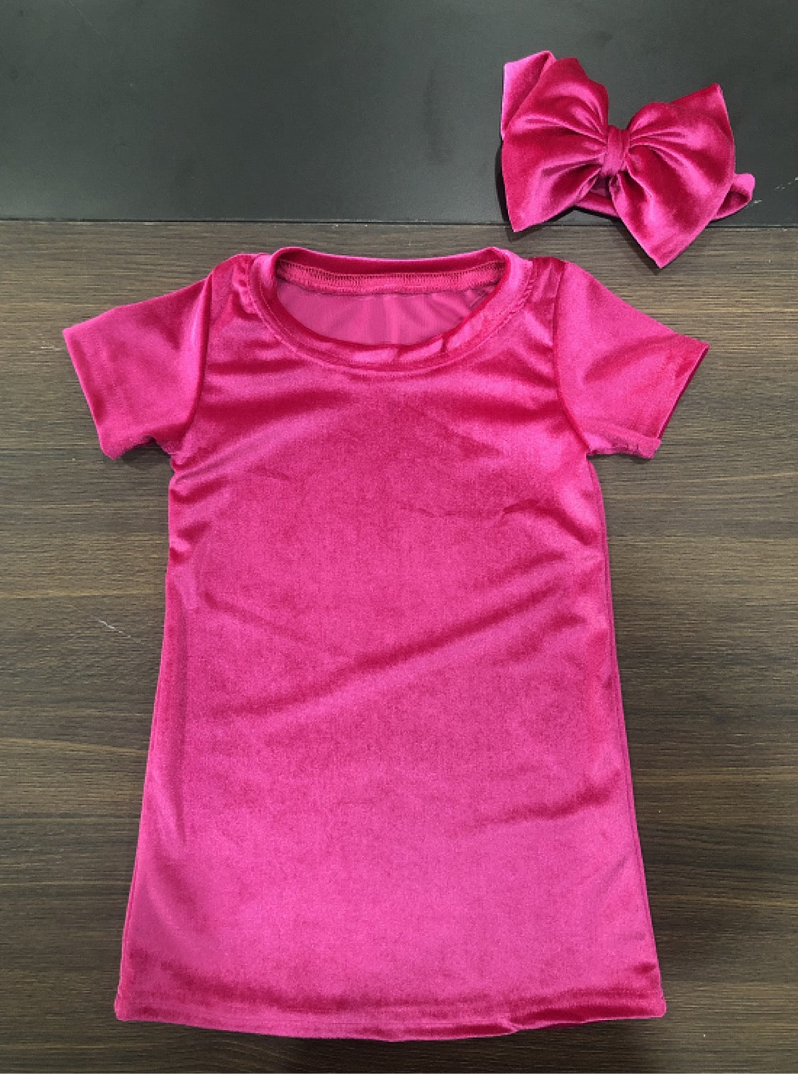 Child Mom & Me T-Shirt Dress- Pink Kamani's Krowned Kreations Child Mom & Me T-Shirt Dress- Pink Kamani's Krowned Kreations